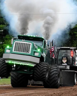 Truck & Tractor Pulls Allegan
